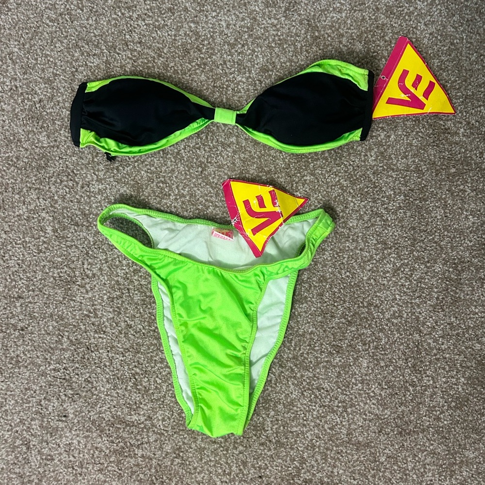 VINTAGE Venus swimsuit set